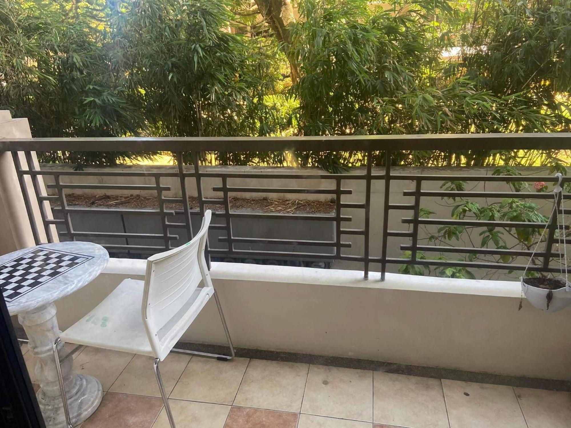 Rhapsody Residences Paranaque City Экстерьер фото